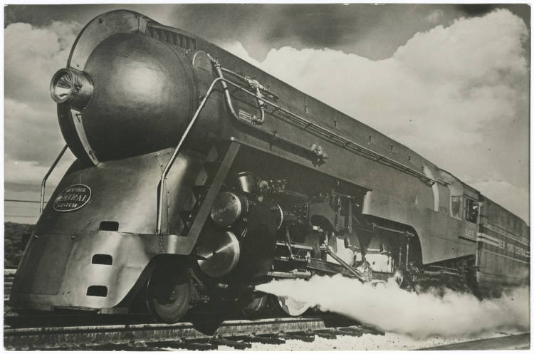 Black-and-white photo of streamlined steam train from the late 1930s